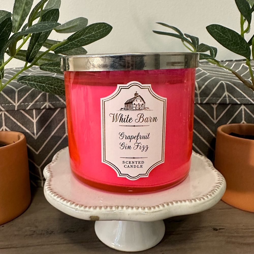 Brand new - Bath & Body Works 3-Wick candle